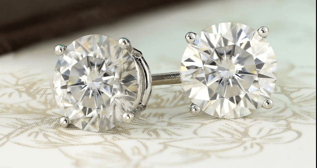 Diamond Earrings: A Gift She'll Never Forget